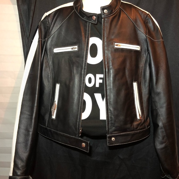 Bebe Genuine Leather - Picture 2 of 8